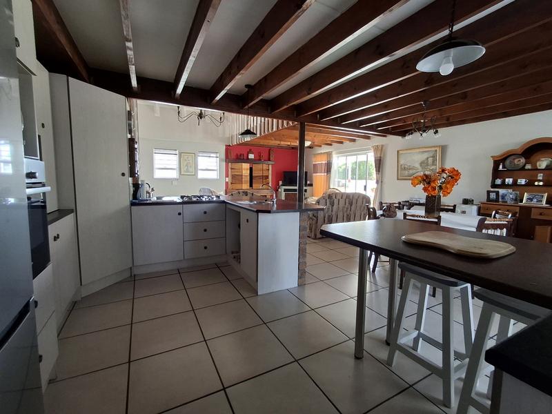 4 Bedroom Property for Sale in Golden Mile Western Cape